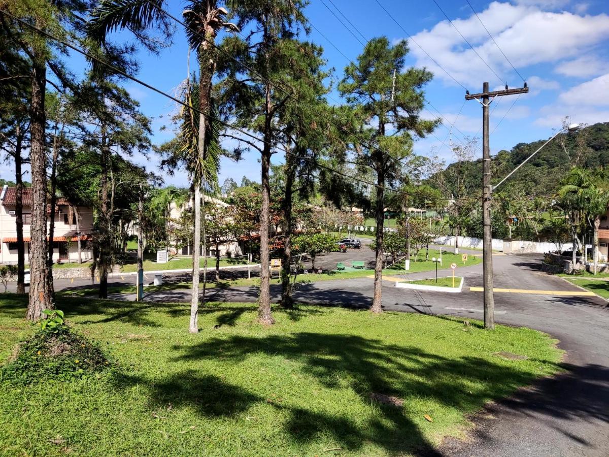 Apartamento Ate 10 Pessoas Na Enseada Guaruja Em Condominio Clube Praia Piscinas Salao Jogos Quadra Futebol Campo Parquinho Brinquedos Wi-Fi Home Office Exterior foto